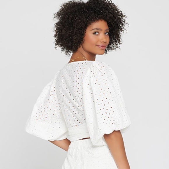 LSPACE Eyelet Amalfi Crop Top (size S) NWT - Picture 3 of 6
